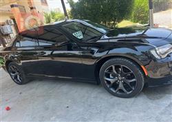 کرایسلەر 300